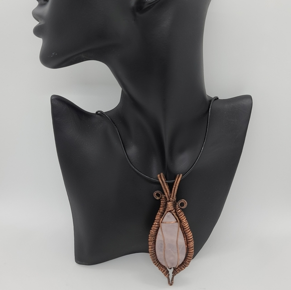 π₯³ Host Pick Rose Quartz Pendant by Vailenπ₯³ - Picture 2 of 7